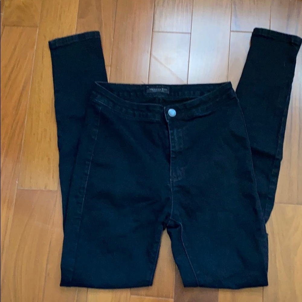 Black skinny jeans